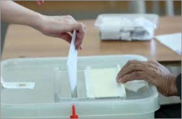 Գյումրիում չգրանցված զինվորին բերել են, որ քվեարկի